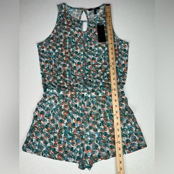 NWT BCBGMAXAZRIA Printed Keyhole-Cutout Woman Romper Sea-Sha-La-La Green Size S - Picture 7 of 11